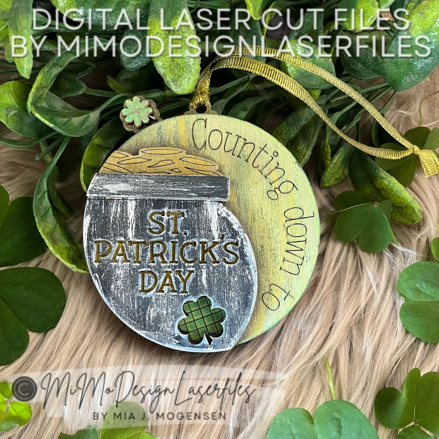 St. Patrick's Day Countdown Spinner, Magnet or Ornament Tag - Pot of Gold - Clover on the lever