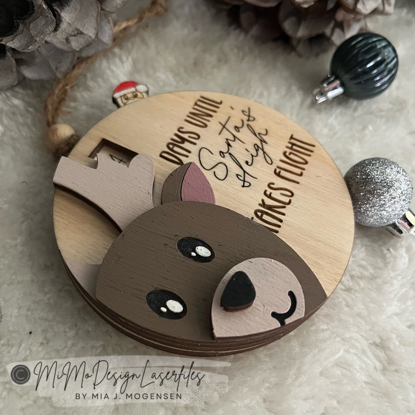 3D Reindeer Countdown to Christmas Sliding Ornament - Santa lever to make it turn and count down.