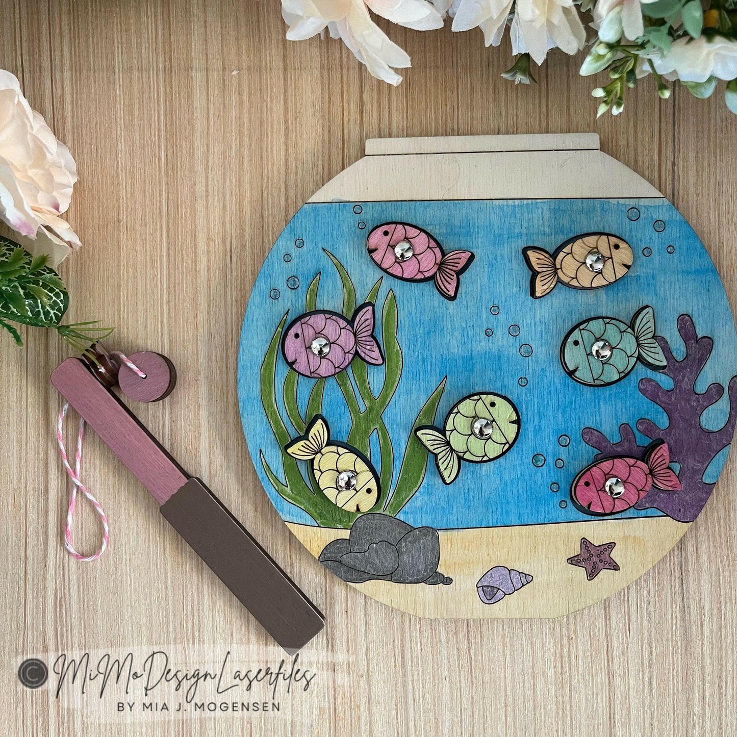 Fishing Game Aquarium Fish Bowl with 7 fish - Single line design for kids painting DIY